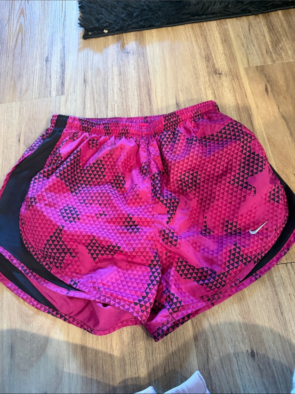 Nike Women’s Fuchsia Geometric Athletic Shorts